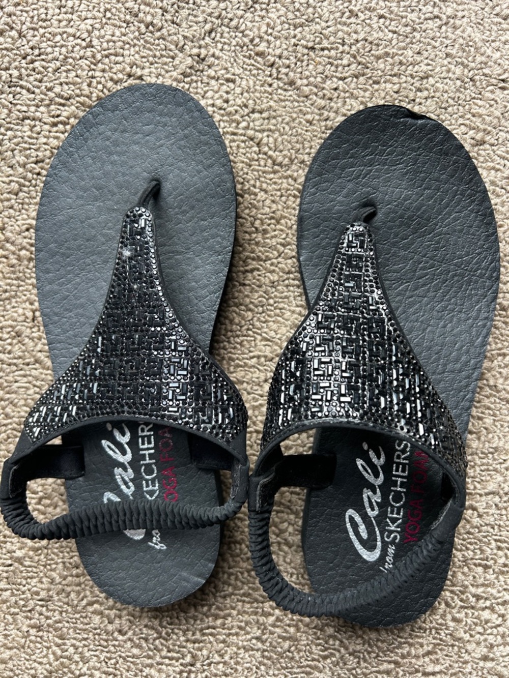 Skechers Meditation Cali Rockstar  Black Beaded Strap Elastic-Heel Sandals